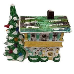 Belco Deco Ceramic Mountain Lodge Christmas Village House